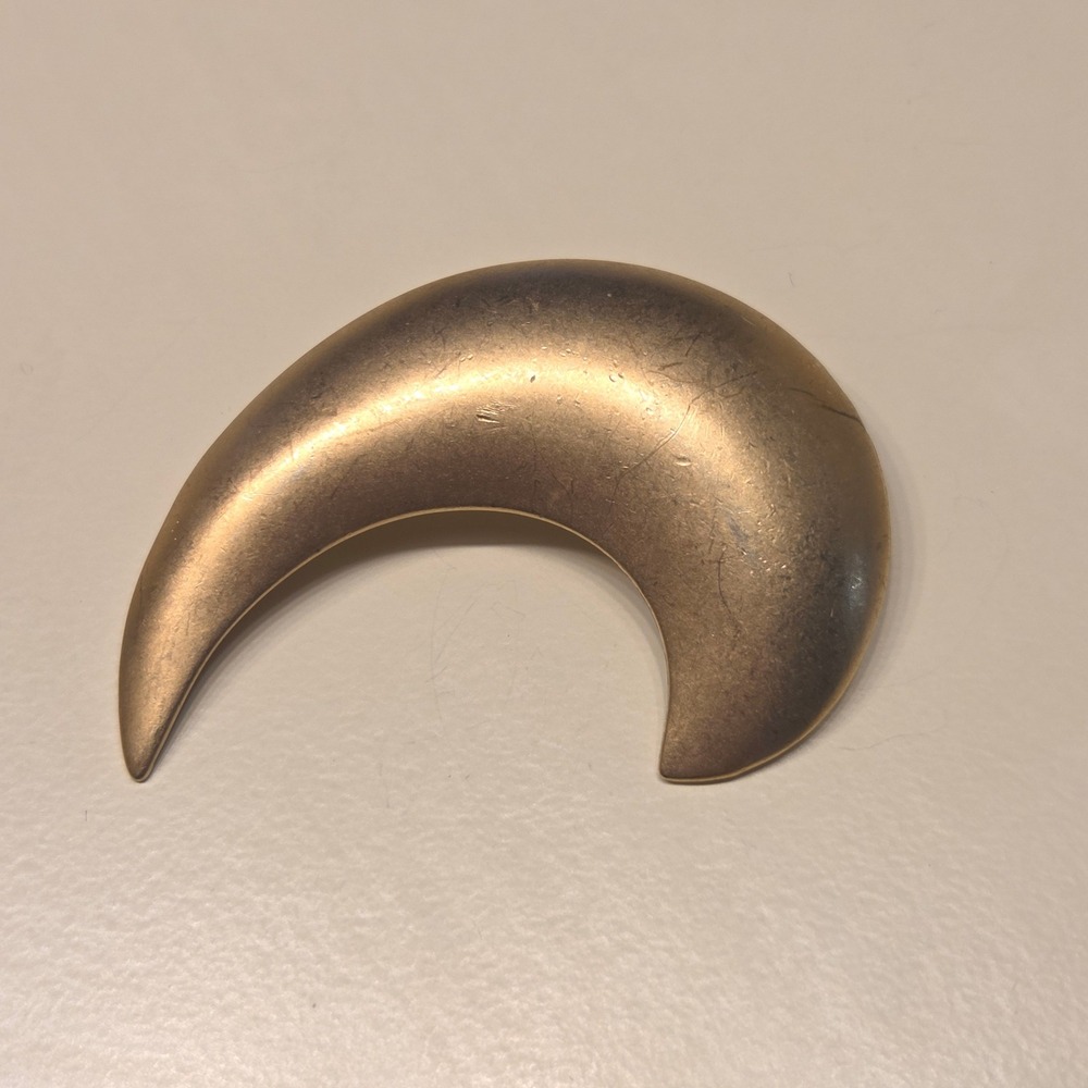 Vintage Hammered Gold Tone Crescent‎ Moon Brooch Pin Statement Jewelry Women's